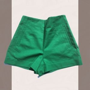 High waste stretch shorts green size M